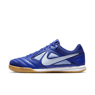 Nike Gato Men's Shoes. Nike CH
